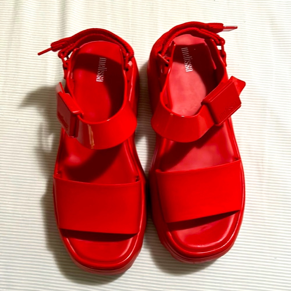 Melissa Kick Off Sandal Platform size 10